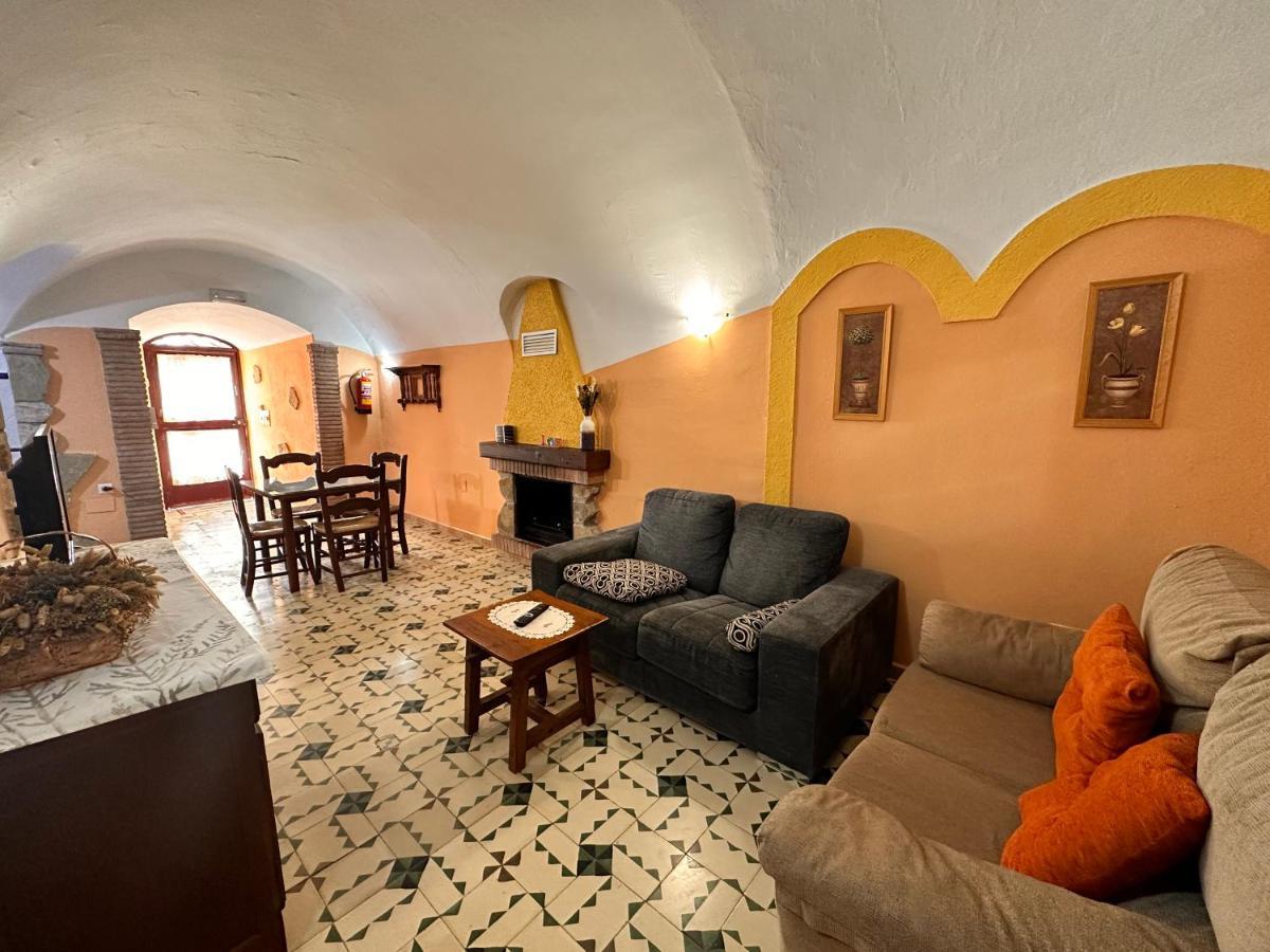 Cuevas La Granja Apartment Benalua de Guadix Exterior photo